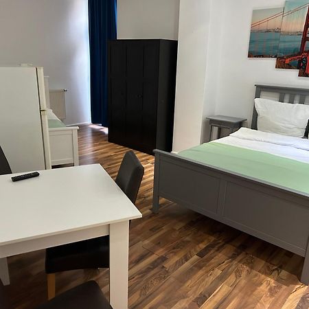 Pension Baku Fuerth Ngoại thất bức ảnh